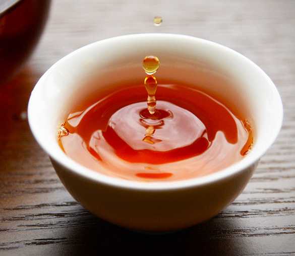 熱烈慶祝英德市三圣紅茶業(yè)有限公司老一隊購進我司金屬檢測機