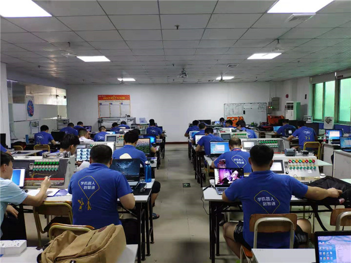 PLC培訓-PLC好學嗎？為啥說懂電工基礎學PLC更容易